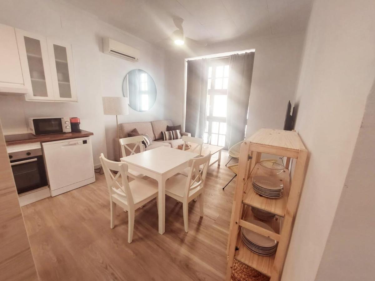 Dona Elvira Carreteria Apartament