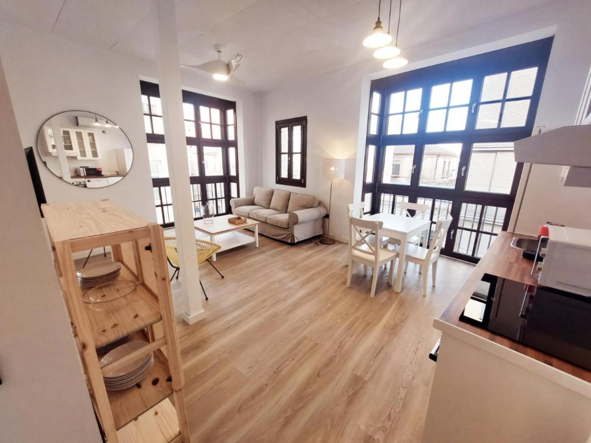 Dona Elvira Carreteria Apartament Malaga