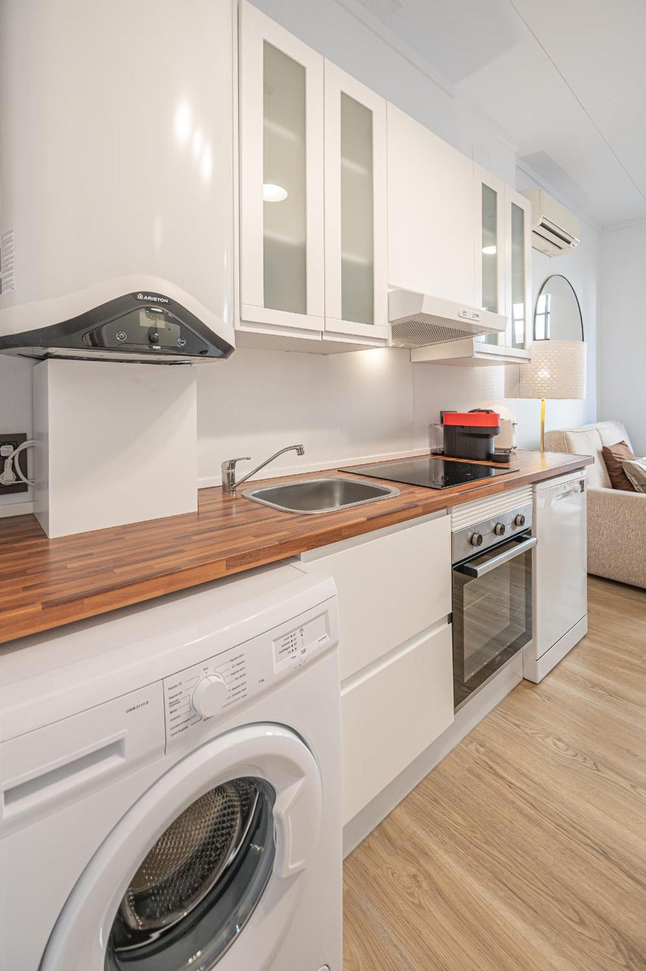 Dona Elvira Carreteria Apartament